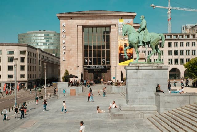 Exhibition and trade centre