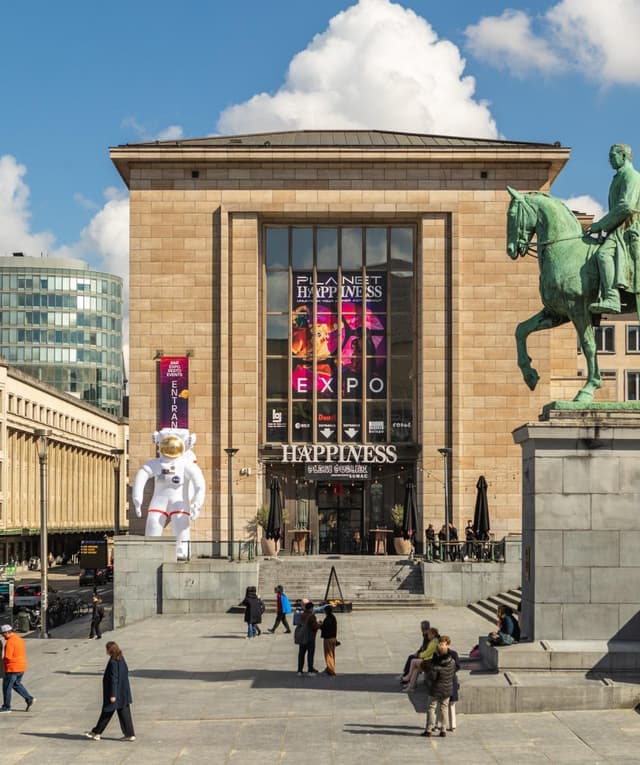 Exhibition and trade centre