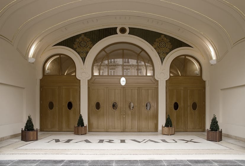 Fritz Lang at Hôtel Marivaux: Sophisticated entrance for executive board meetings and brand events.