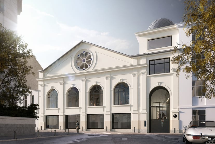 Central Nave at La Patinoire Royale: elegant event venue for boutique weddings and art galleries.
