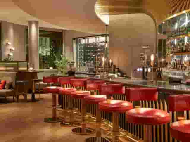 Jourdan Lounge