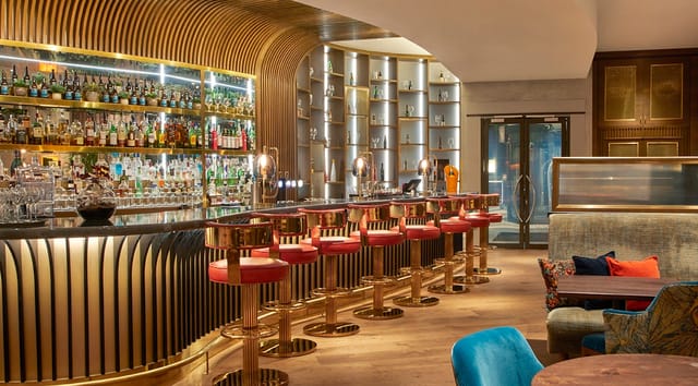 Luxury hotel bar at Sofitel Brussels Europe, ideal for upscale networking and cocktail receptions.