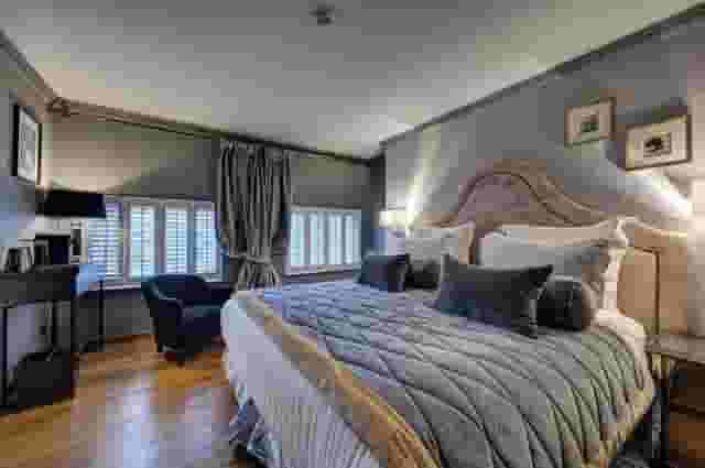 Prestige Room
