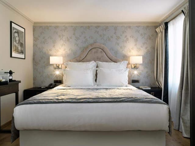 Prestige Room