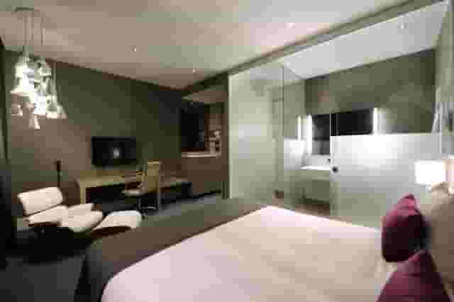 Room Jade