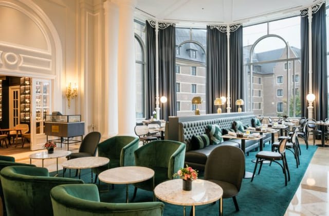 Sentro Lounge & More | Hilton Brussels Grand Place Restaurant