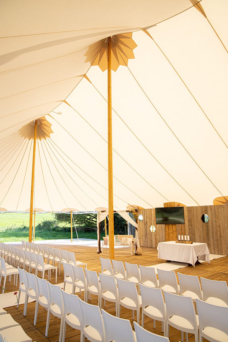 West-tent tension pole marquee for outdoor luxury weddings and corporate events.