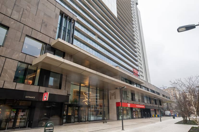 Modern Manhattan business center arrival area for professional corporate events and conferences.