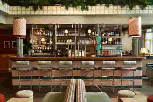 Bar