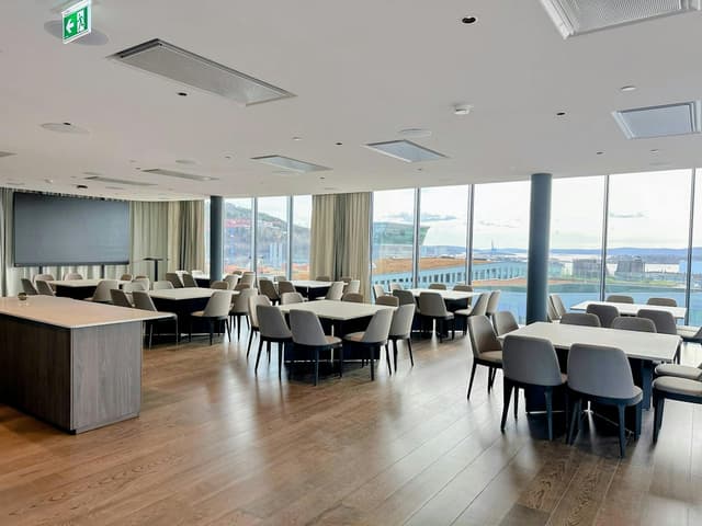 SIXA Lounge