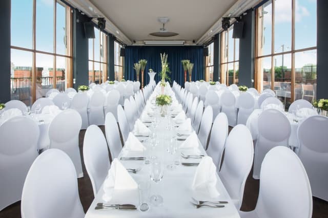 Banquet hall