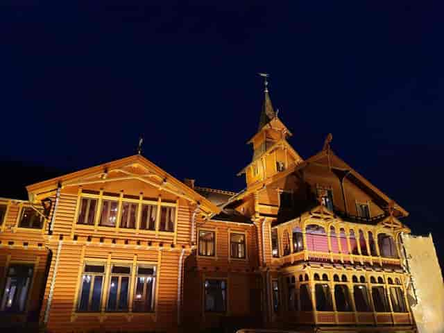 Scandic Holmenkollen Park historic suite for boutique corporate off-sites and incentive dinners.
