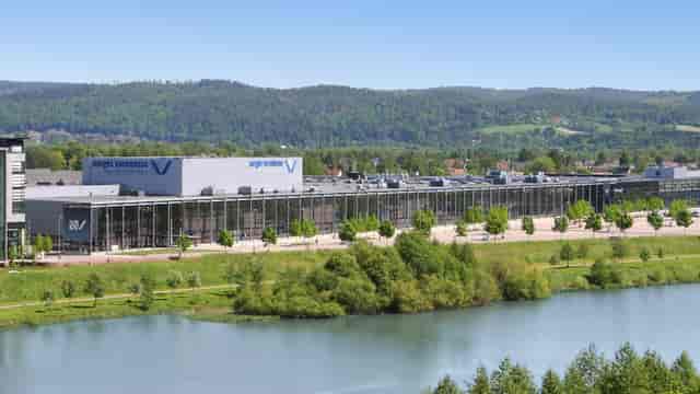 NOVA Spektrum Hall D2: modular waterfront venue for large trade shows and industrial expos.