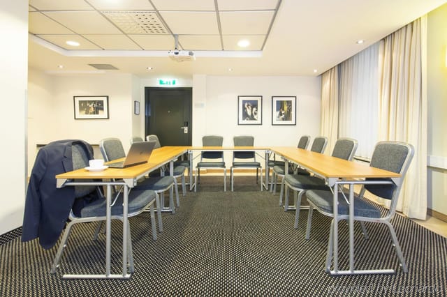 U-shape boardroom at Scandic Holberg, ideal for corporate workshops and professional meetings.