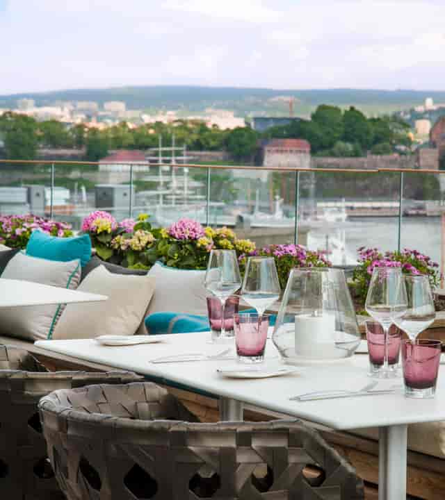 Thief Roof Bar & Grill: upscale rooftop terrace for corporate events and networking receptions.