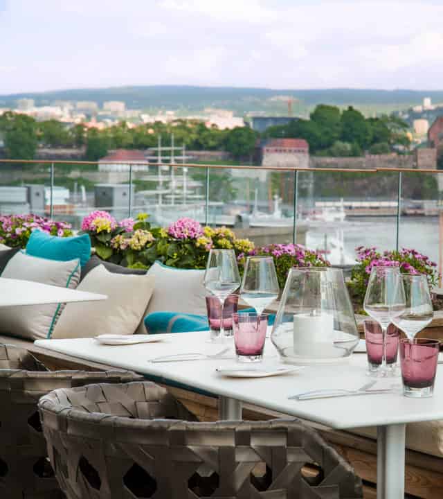 rooftop bar