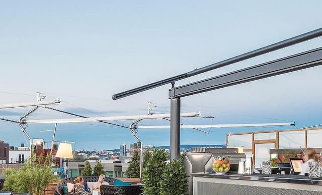 rooftop bar