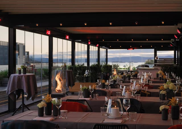 restaurant