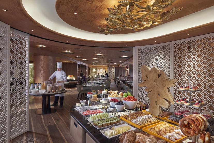 Luxury breakfast buffet at Matsuhisa Munich for premium conference catering and VIP networking.