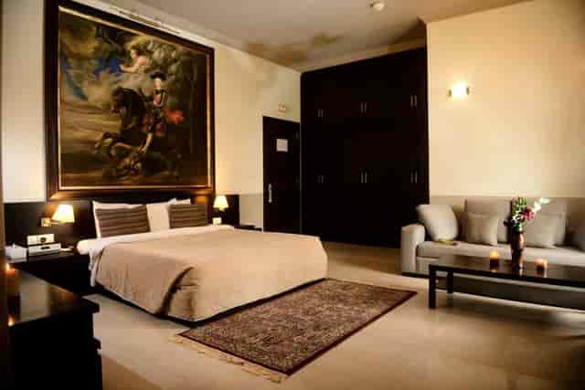 Olokun Hall at Lagos Airport Hotel: Classic VIP suite for executive meetings and corporate events.