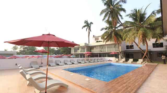 Poolside deck at Tivoli Garden Ikoyi for social receptions and corporate events.