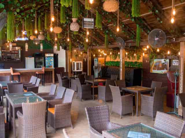 Royalrex Hotels lounge: atmospheric open-air venue for networking and cocktail events.