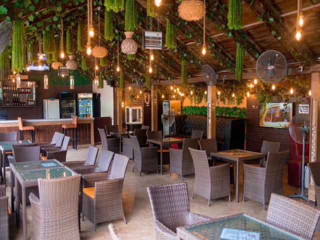Royalrex Hotels lounge: atmospheric open-air venue for networking and cocktail events.