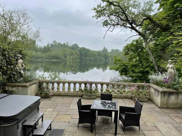 Orchardleigh Estate