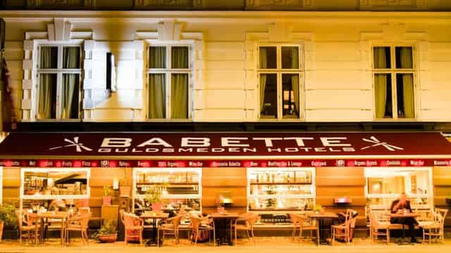 Organic restaurant