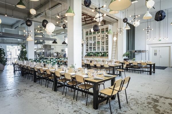 Banquet hall