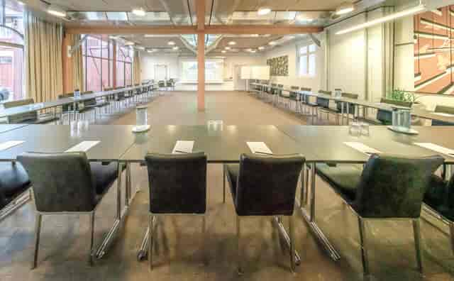 U-shape meeting room in Vognporten, Bernstorff Slot: professional workshop and conference venue.