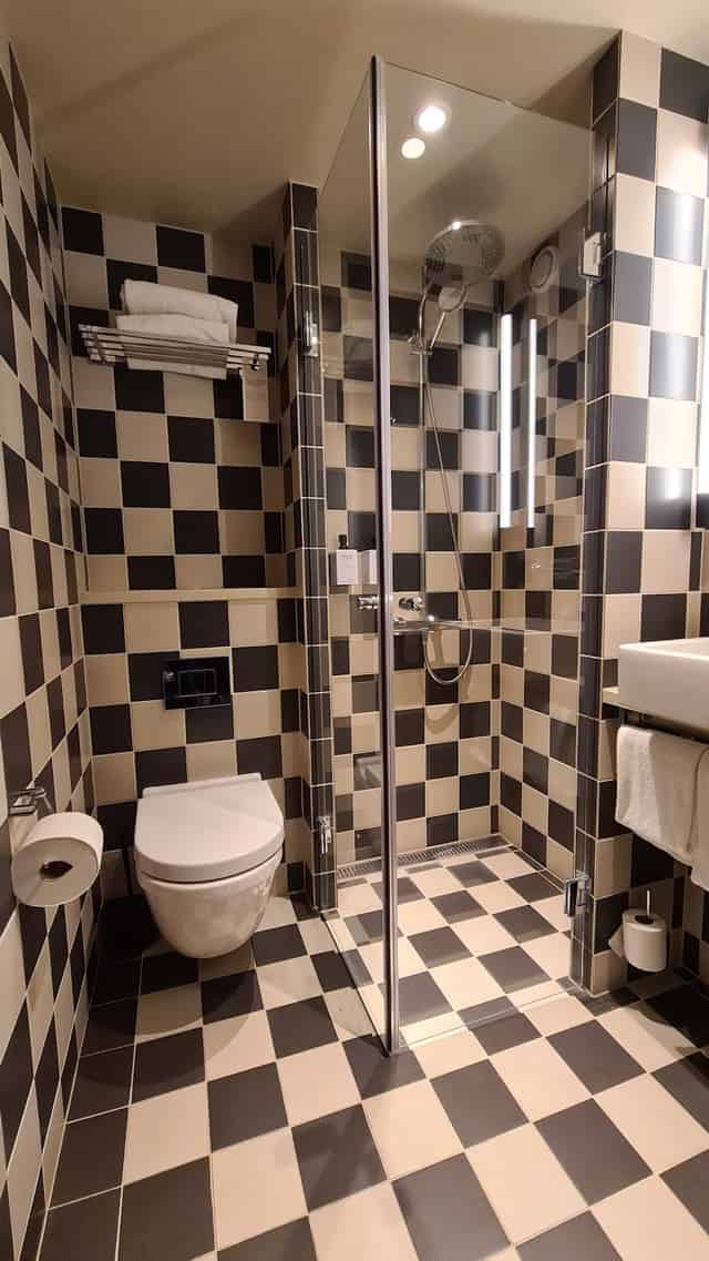 Room 102+103+104+105