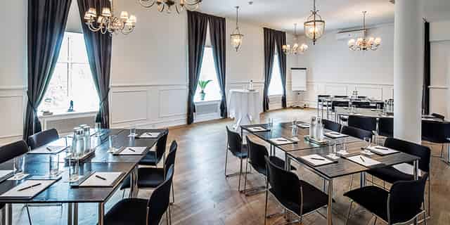 restaurant