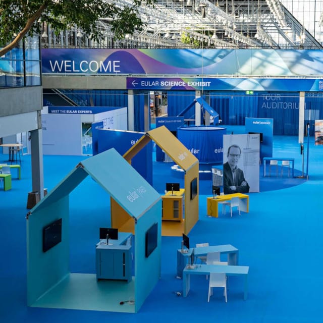 Modular trade show booths at Bella Center Copenhagen for corporate exhibitions and conferences.