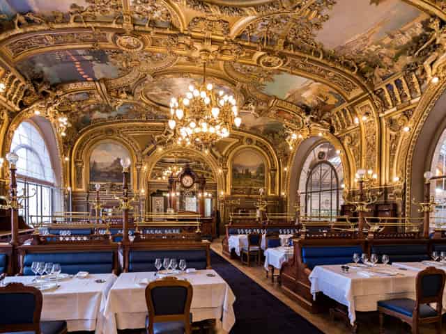Le Train Bleu