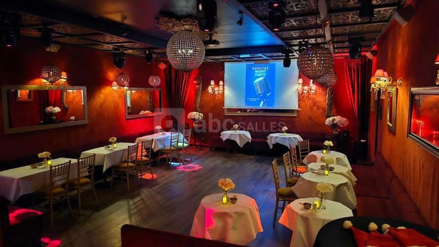 Pavillon Passy lounge with atmospheric lighting for private events and karaoke parties.