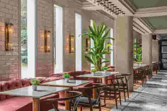 Restaurant/Bar