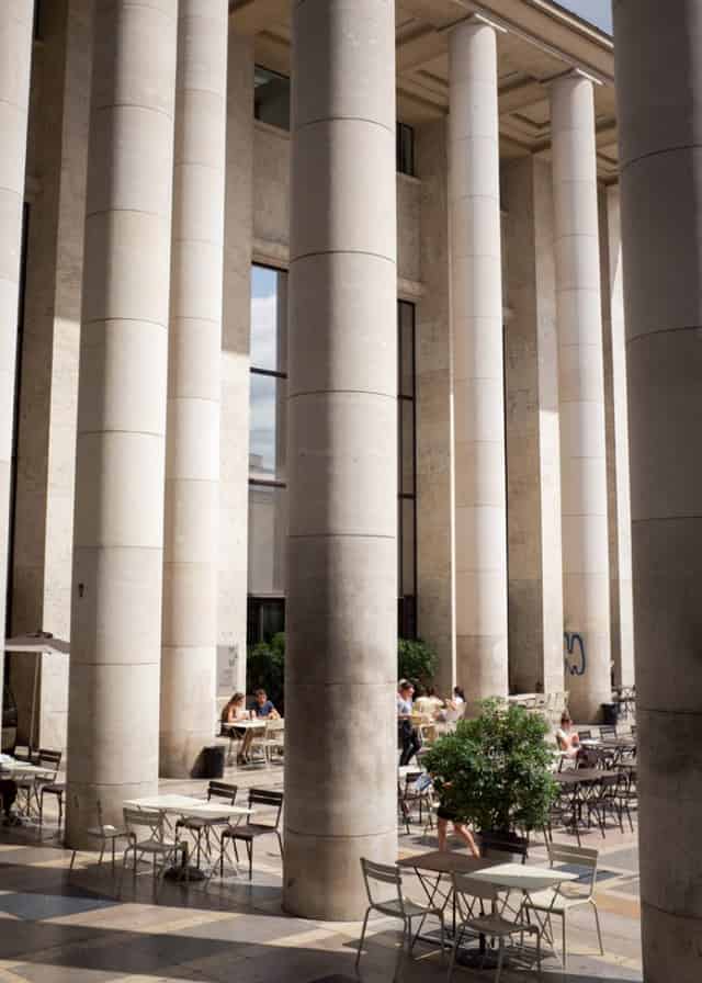 Medium Forecourt
