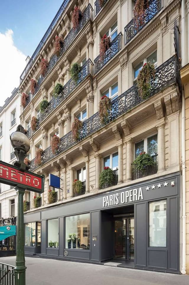 Montmartre Meeting Room
