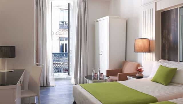 Montmartre Meeting Room with Parisian balcony for corporate events and business conferences.