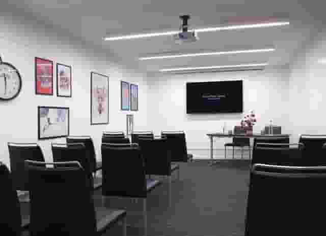 Montmartre Meeting Room