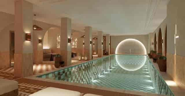 Luxury spa suite at Hôtel Grand Cœur Latin for executive retreats and VIP incentive travel.