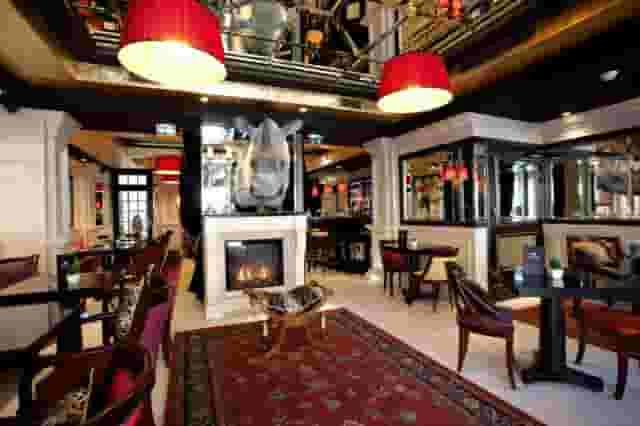 Bar