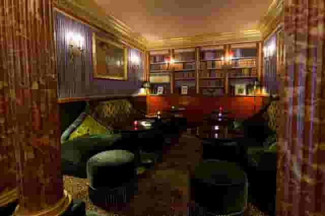 Cocktail bar
