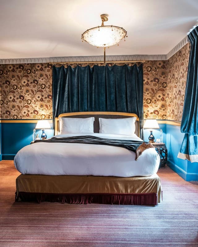 L'Hotel