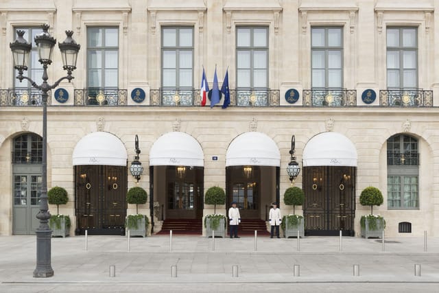 Ritz Paris meeting room with elegant architecture for luxury corporate summits and incentive events.