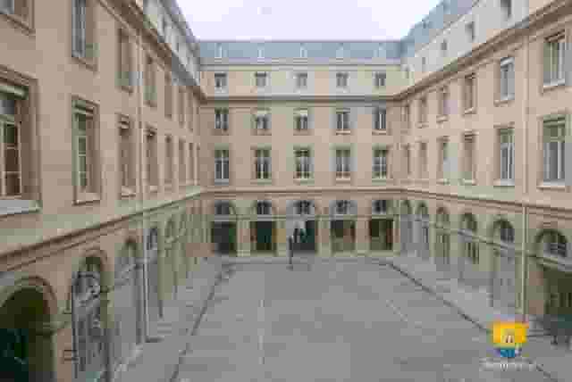 Cour d'honneur