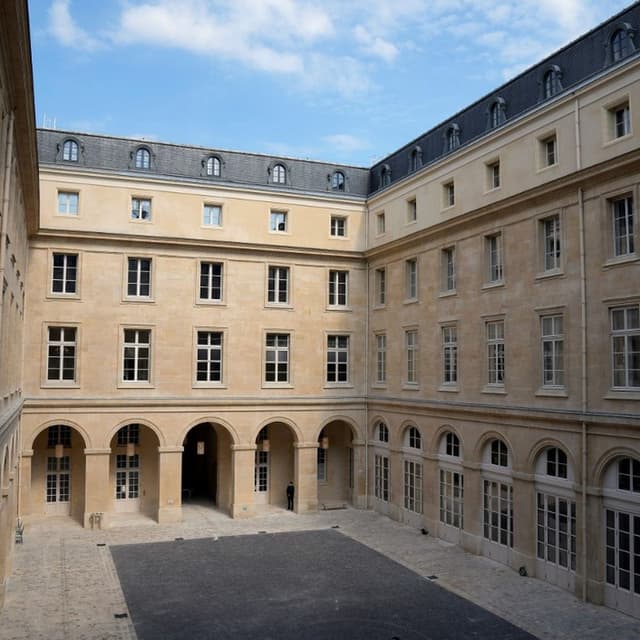 Cour d'honneur