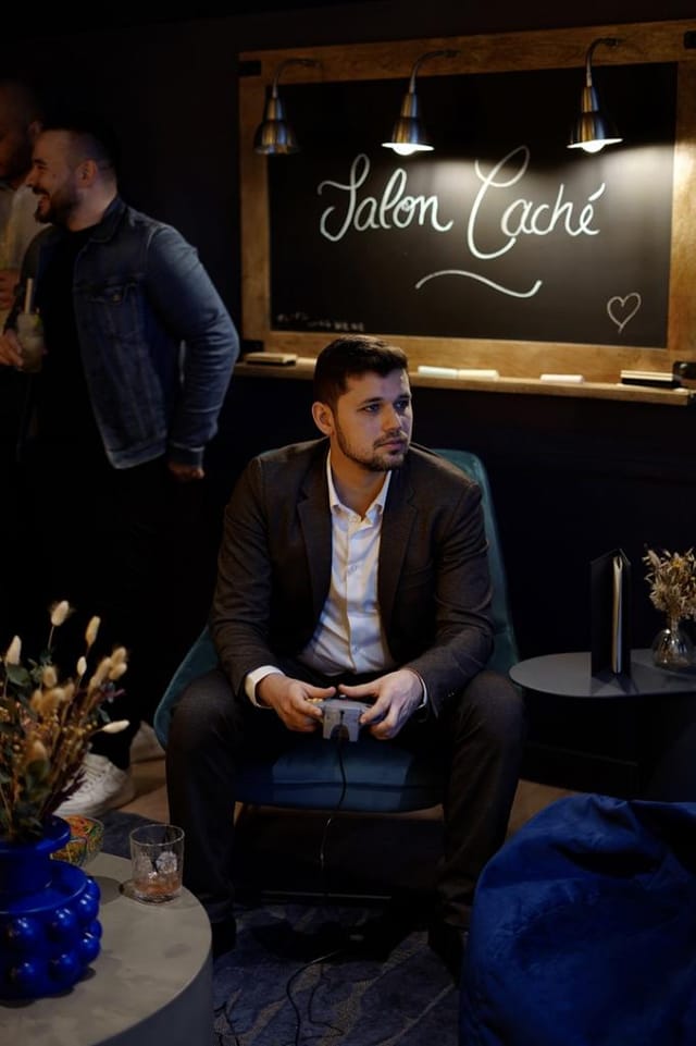 Le Salon Caché speakeasy breakout space for VIP networking and upscale corporate events.