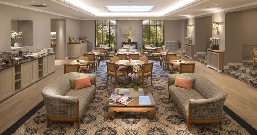 Hôtel Le Littré conference room for high-end networking and corporate breakout events.